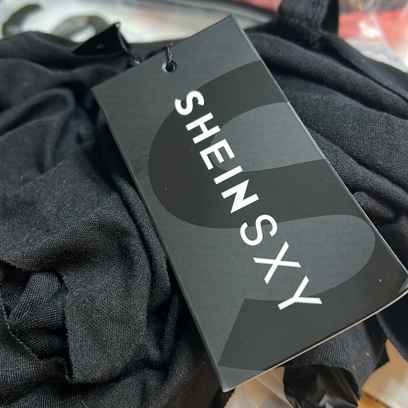 NEW Shein Sky Plus Tiger & Letter Graphic Choker-Neck Tank Top - Picture 5 of 5